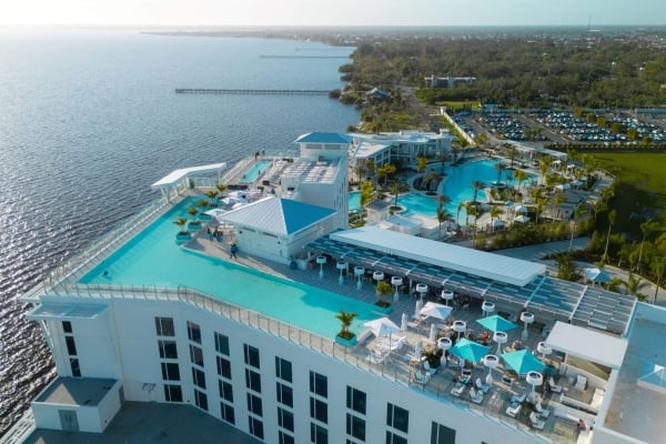 Aerial view of Level Blue Rooftop pool & bar at Sunseeker Resort