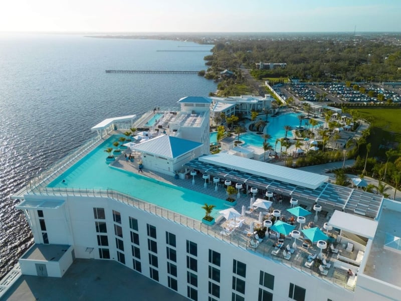Aerial view of Level Blue Rooftop pool & bar at Sunseeker Resort