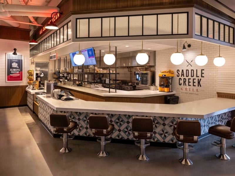 Saddle Creek Grill at the Harbor Yards Food Hall at Sunseeker Resort