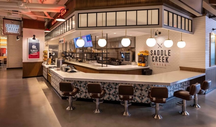 Saddle Creek Grill at the Harbor Yards Food Hall at Sunseeker Resort