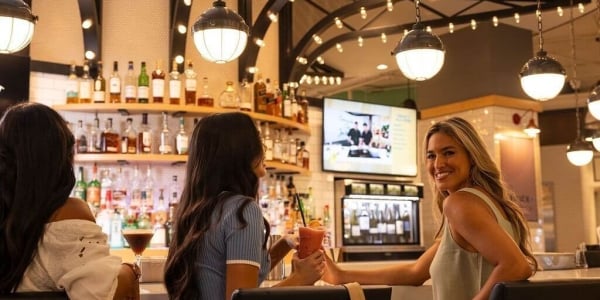 Brick & Daisy – Cocktail & Wine Bar
